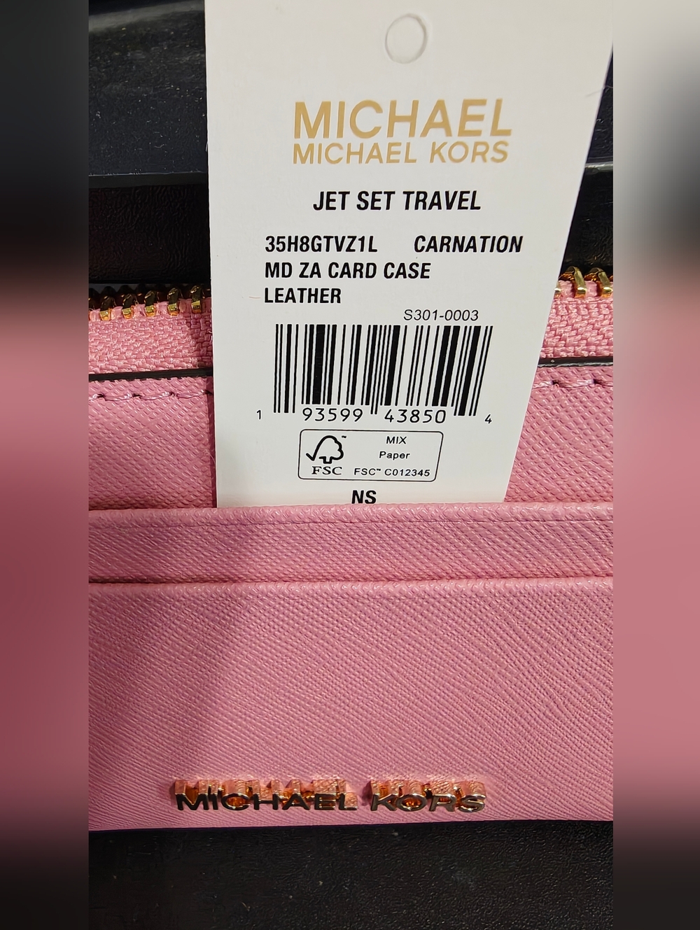 Michael Kors Pink Saffiano Card Case with Gold Logo NWT - Picture 2 of 2
